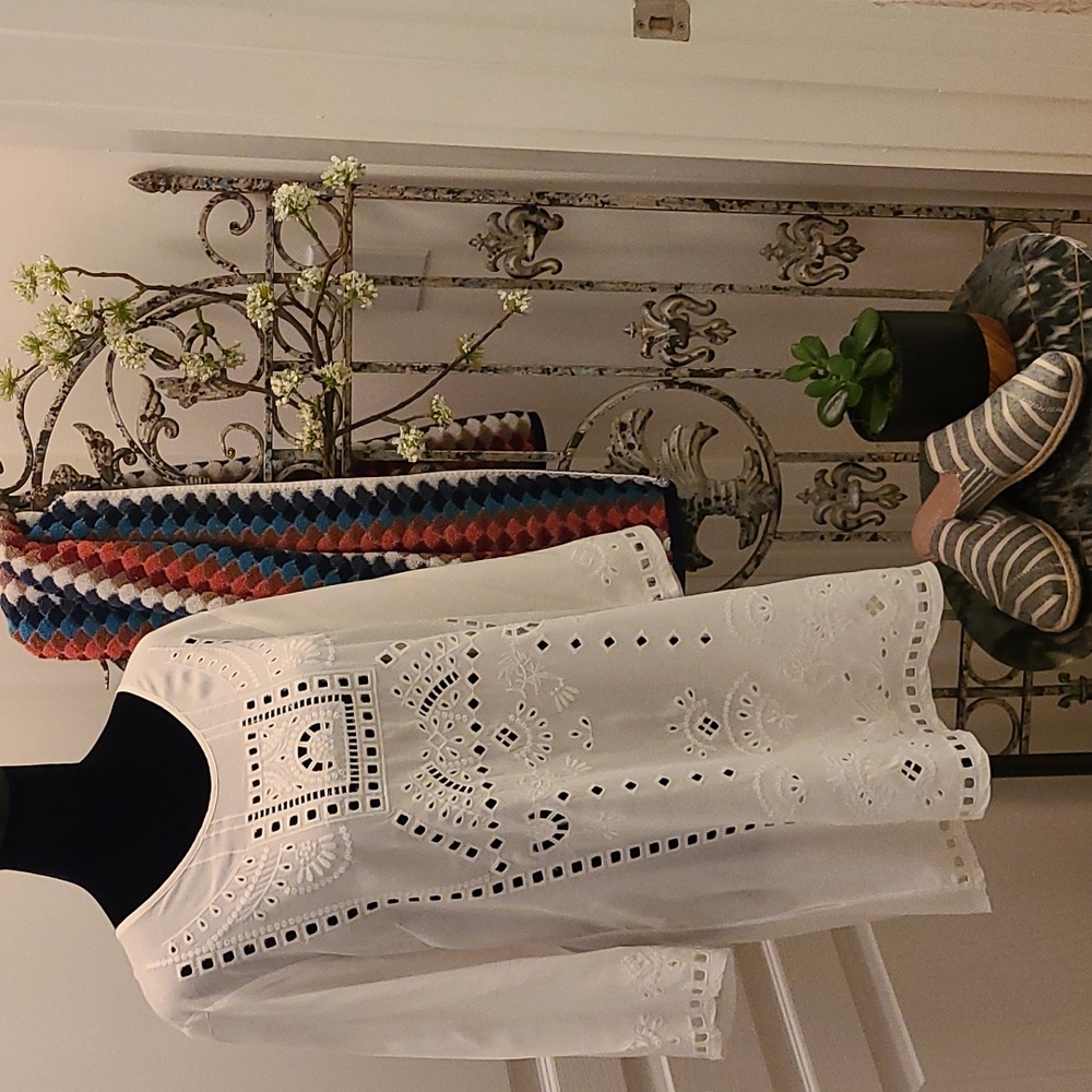Solitaire Swim White Tunic Cover Up sz M